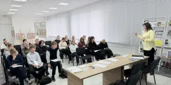 Выбор за будущим: в ГУК "Борисовская центральная районная библиотека им. И.Х. Колодеева" прошла интерактивная беседа с несовершеннолетними